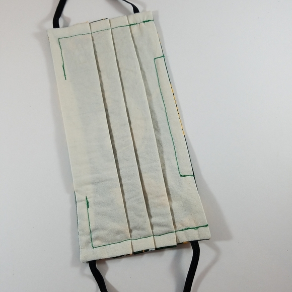 Hand Crafted Face Mask NFL Sports Team Green Bay Packers Green Yellow - Picture 3 of 6